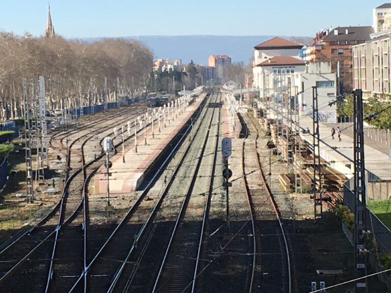 vías tren vitoria gasteiz